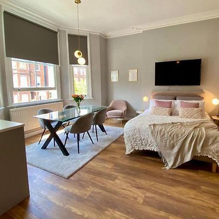 Studio For 3 Near Regents Park N5 London Bagian luar foto