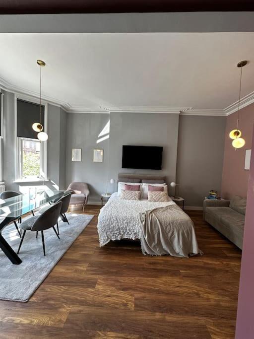 Studio For 3 Near Regents Park N5 London Bagian luar foto